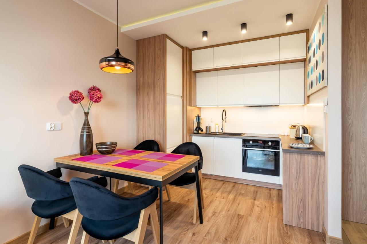 Apartamenty W Gdansku - Zajezdnia Wrzeszcz, Grudziadzka 4B Buitenkant foto