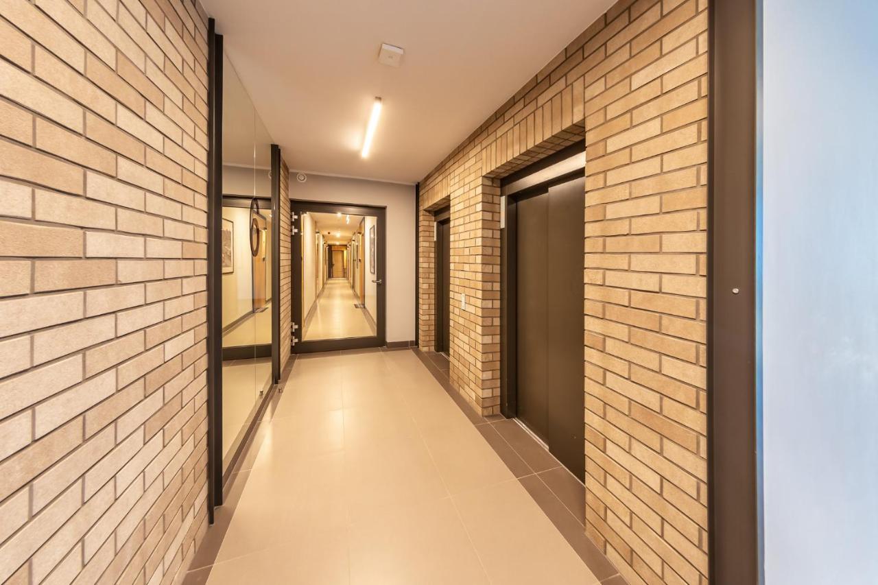 Apartamenty W Gdansku - Zajezdnia Wrzeszcz, Grudziadzka 4B Buitenkant foto