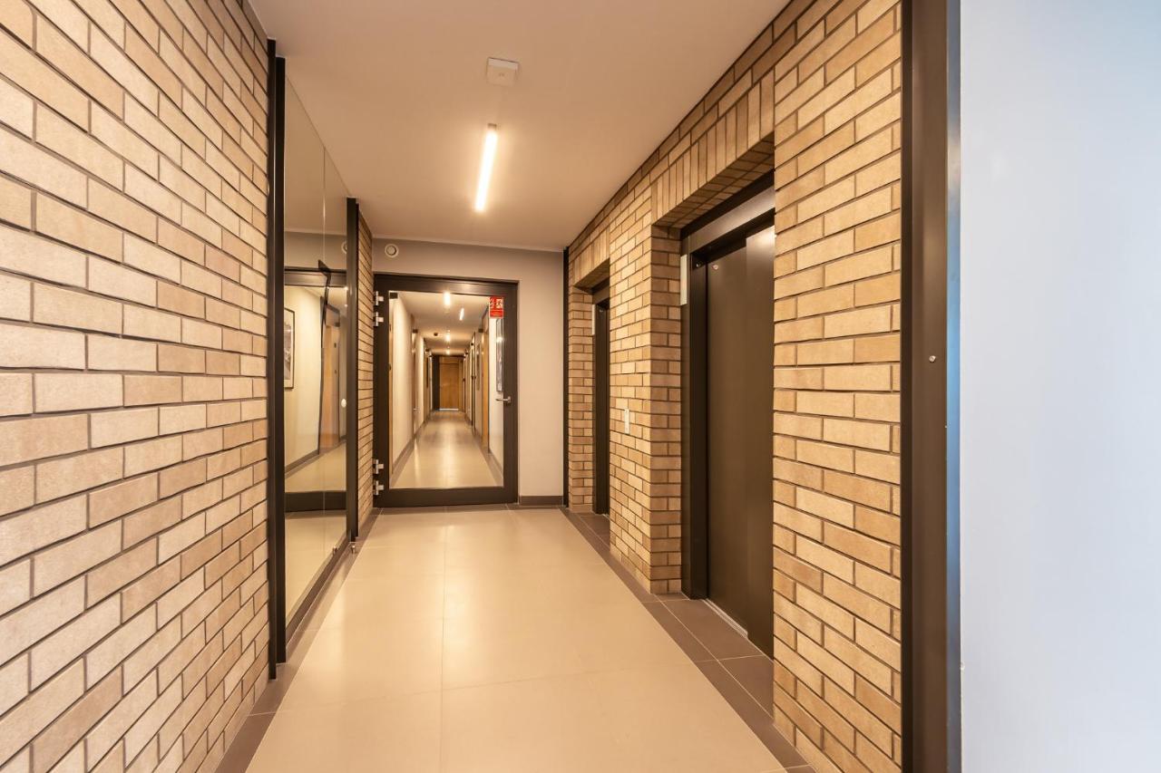 Apartamenty W Gdansku - Zajezdnia Wrzeszcz, Grudziadzka 4B Buitenkant foto
